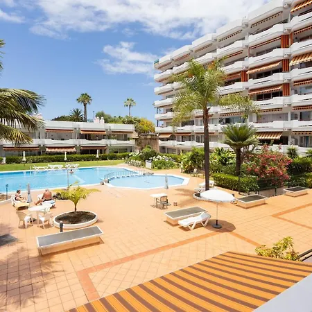 Eden White Molino Paradise Apartment