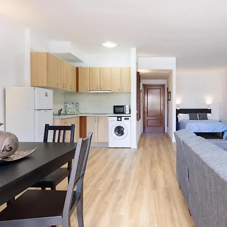 Eden White Molino Paradise Apartment